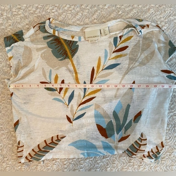 Cynthia Rowley - 100% linen pretty leaf pattern scoop neck top. Size Large. - Picture 5 of 5